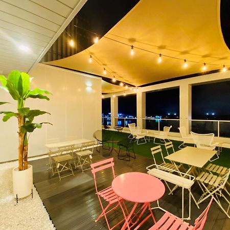 Stay Hostel Сокчхо Экстерьер фото