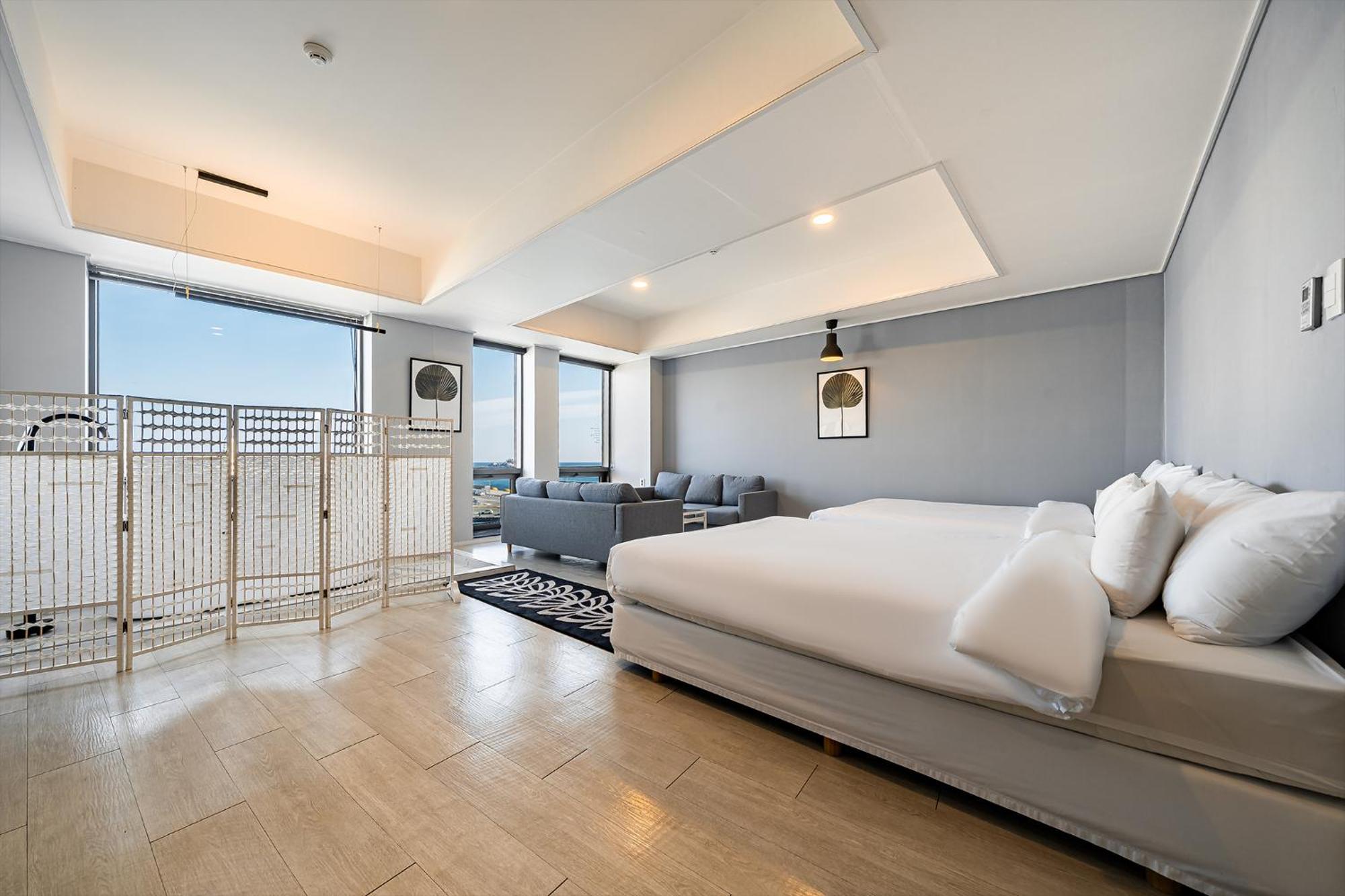 Stay Hostel Сокчхо Экстерьер фото