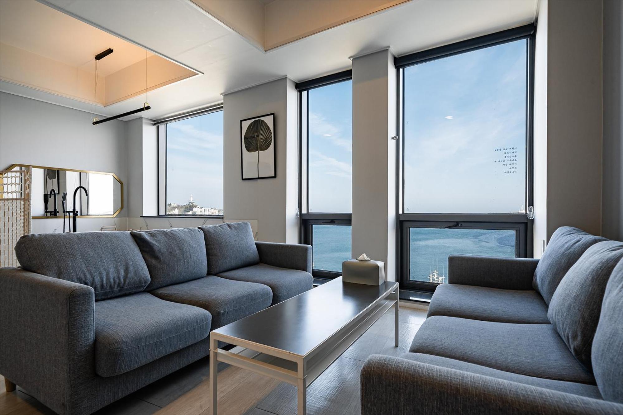 Stay Hostel Сокчхо Экстерьер фото
