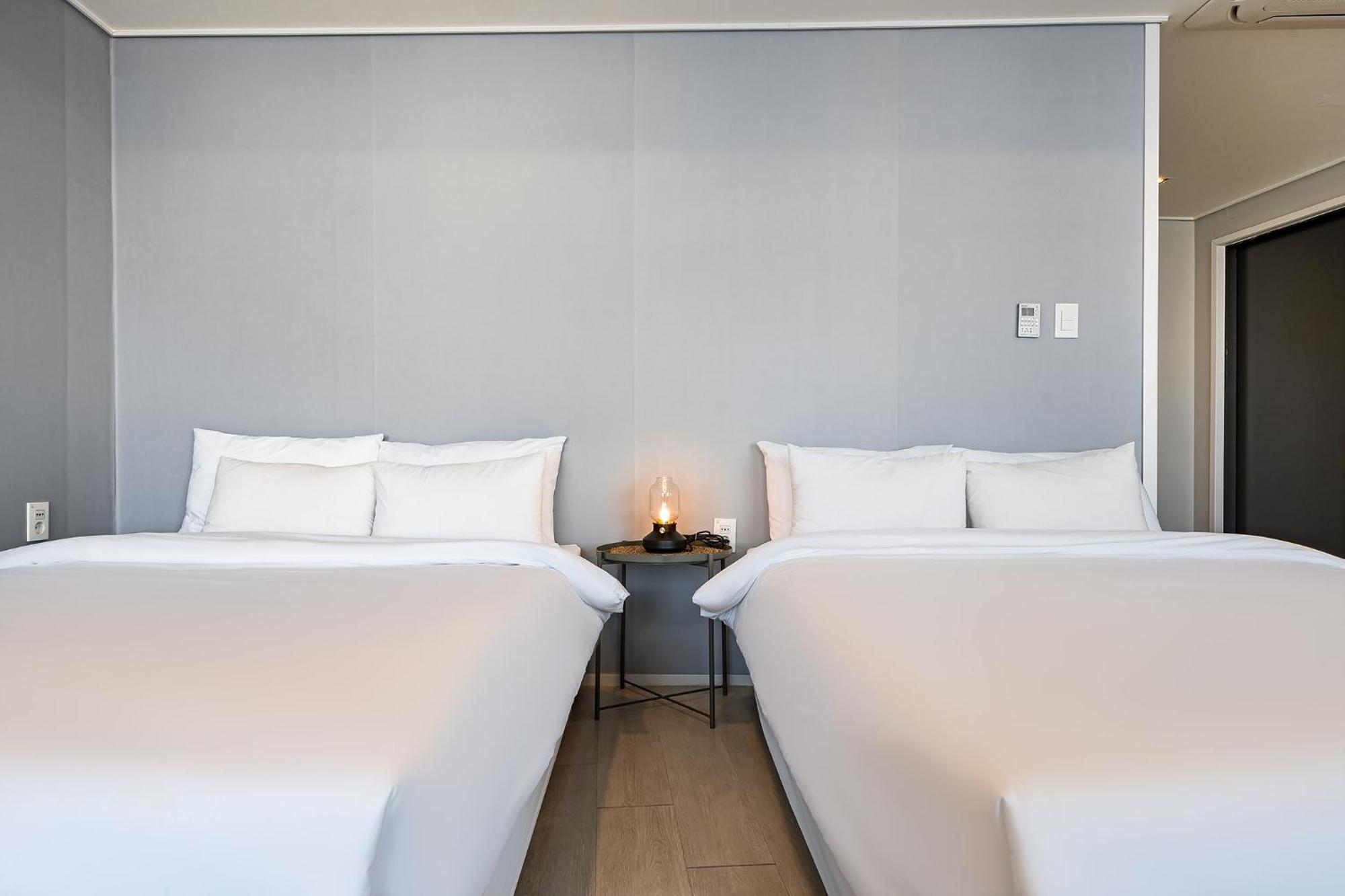 Stay Hostel Сокчхо Экстерьер фото